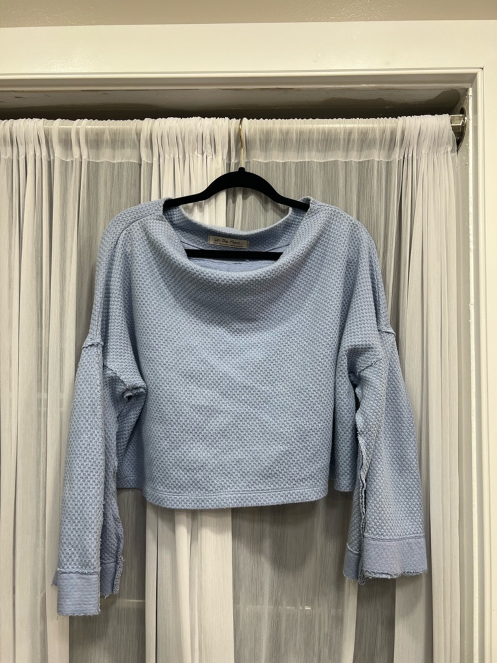 FREE PPL/WE THE FREE Blue Waffle Knit Mock Neck Crop Top Bell Sleeves SMALL